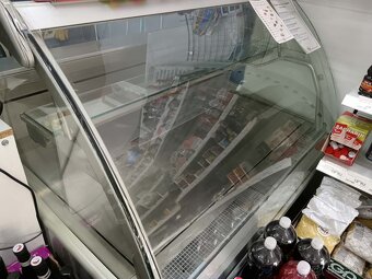 Chladící vitrína - 2