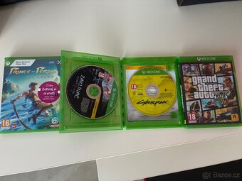 Xbox X 1tb, 2 ovladace - 2