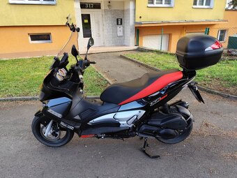 Skutr Aprilia SR 125 Max - 2