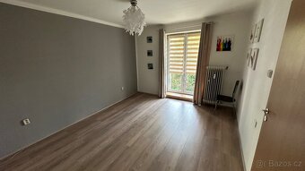 Byt v OV 2+1, balkon, cihlový dům - 2