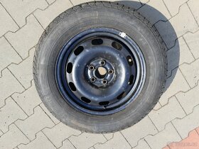 Octavia 1 pneu 195/65 R15 Continental super contact - 2
