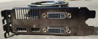 RADEON HD 5750 - 2