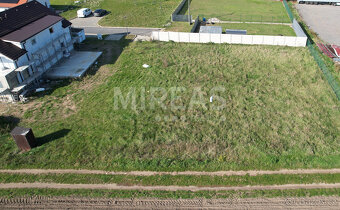 Nedomice, prodej pozemku 1 066 m2, okr. Mělník - 2