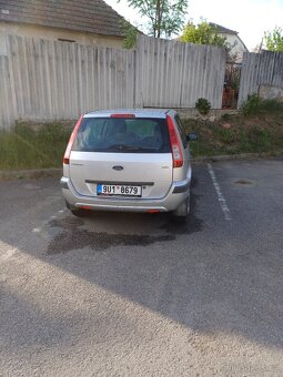 Ford Fusion 1.6 tdi 2008 50kw,,automat ,na ND nebo opravu - 2