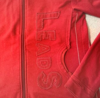 Vintage červená mikina na zip - 2