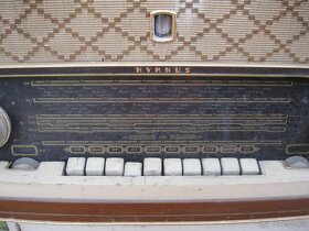 rádio TESLA Hymnus 625A - 1958 800kč - 2