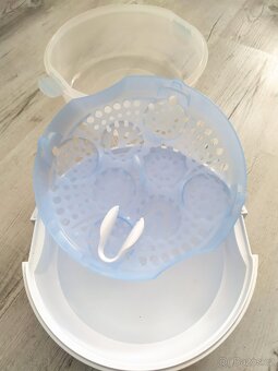 Philips Avent
Parní sterilizátor do mikrovlnné trouby - 2