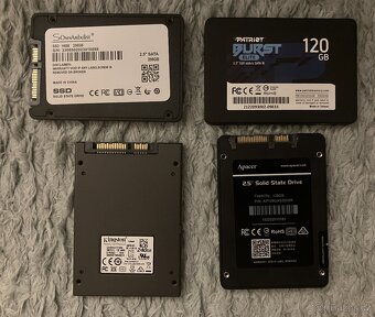 SSD disky 120 -256 GB, většina nových, cena od jednoho kusu - 2