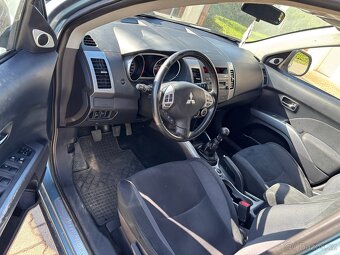 Mitsubishi Outlander 4x4, 2,0tdi-, r. 2010, klimatronic - 2