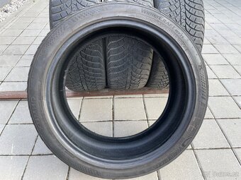 ZIMNÍ PNEU 235 40 19 235/40R19 92V Kumho WP71 - 2