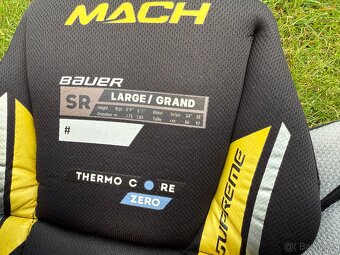 Nové hokejové kalhoty Bauer Supreme Mach - 2
