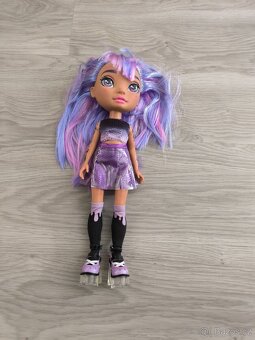 Panenka rainbow high - 2