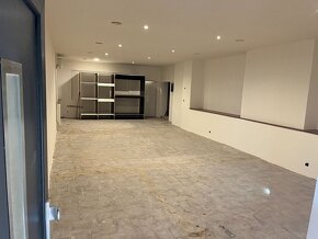 Skladovací prostory v centru Pohořelic - 2