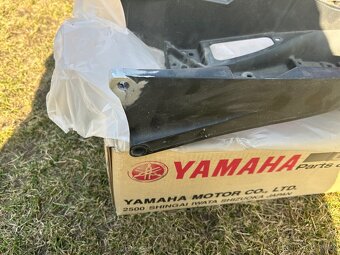 Podsedlový rám Yamaha yzf r1 - 2