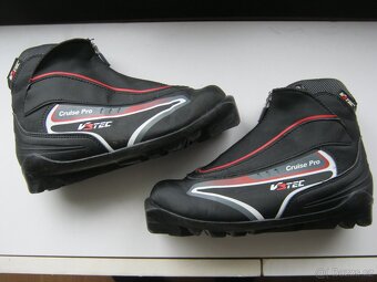 Junior běžkařské boty V3TEC Cruise Pro velikost 33, SNS - 2