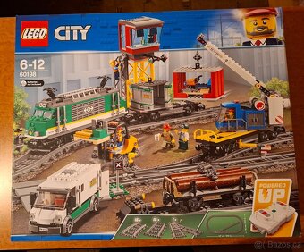 Prodám LEGO City Trains 60198 nákladní vlak - 2