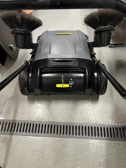 Zametací stroj Karcher - 2
