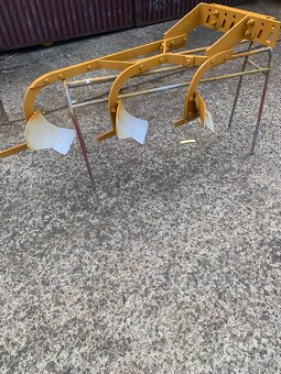 Prodám tříradličný pluh za malotraktor mt8,tk14 - 2