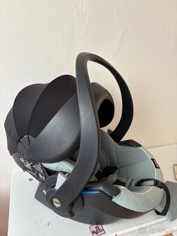 dětská autosedačka - 2