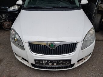Kapota motoru Škoda Fabia II předfacelift - 2