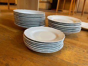 Porcelanove talire - 2