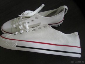 KLASICKÉ BÍLE TENISKY vel.40-nové - 2