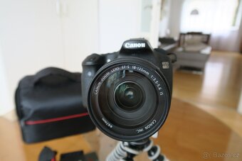Canon EOS 60D + Canon EF-S 18-135mm - 2