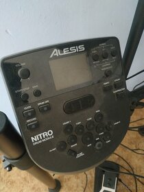 elektronická bicí souprava Alesis - 2