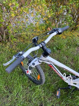 Detske kolo Specialized vel. 20’’ - 2