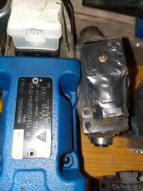 Predám hydraulické rozvádeče a šupatka - 2