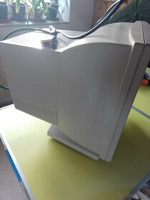 MONITOR COMPAQ U 500 - 2