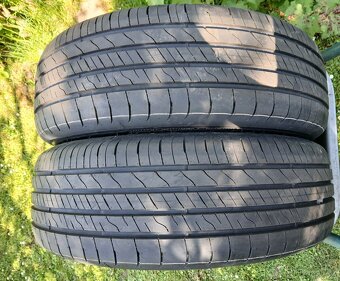 Letní nové pneumatiky SUV Goodyear 215/60/ R17 - 2