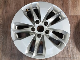 5x112 Škoda Octavia 7Jx16 ET46 číslo dílu 5E3601025AH alu - 2