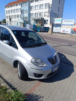 Lancia musa 1.4 benzin-lpg - 2