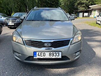 Kia ceed combi 1,4 BA+ LPG ,77 kw, rv 2011 - 2