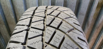 SUV pneu 215/70/16" 104H - Michelin Latitude Cross 2ks. - 2