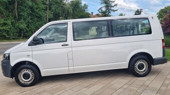 Vw t5 Transporter 2.0 Tdi,84 kwLong9míst2013,Klima,BezKoroze - 2