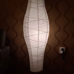 Designová lampa s papírovým stínidlem + 2 úsporné žárovky - - 2