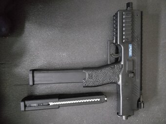 Samopal Uzi Airsoft - 2