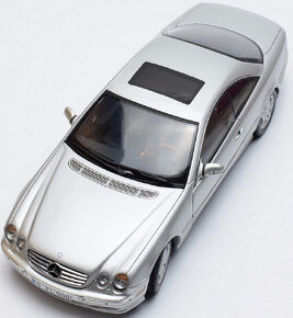 1:18 Rarita Mercedes S-Coupe CL500 W215 Autoart - 2