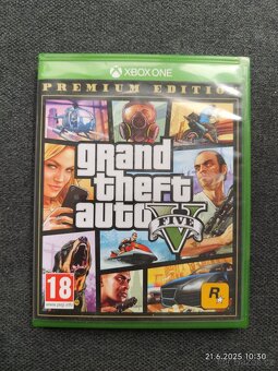 Gta V Xbox One - 2
