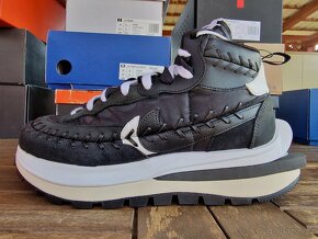 Nike x sacai x Jean Paul Gaultier Vaporwaffle - 2