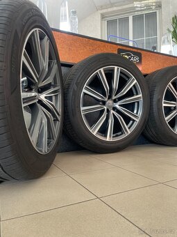 Originál Alu kola AUDI Q8 21” 10Jx21 ET20 pneu 285/45/21 - 2