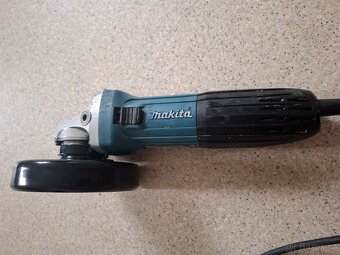 Úhlová bruska MAKITA GA5030R - 2