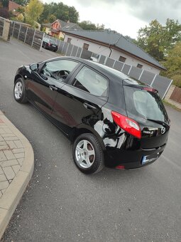 Mazda 2 1.3i, r. 2008 – 84 000 km, první majitel - 2