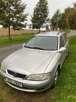 Opel Vectra 1.6 16V - 2