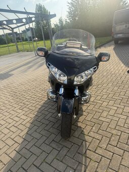 Honda GL 1800Goldwing - 2
