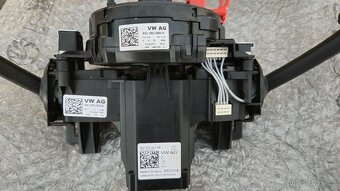 Podvolantová jednotka vw - 2