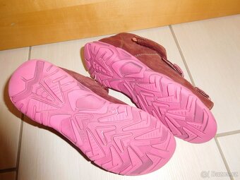 Sandálky Boots4U, Superfit, Geox vel. 33,34,35 - 2