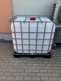 Nádrž na vodu IBC kontejner 1000l - 2